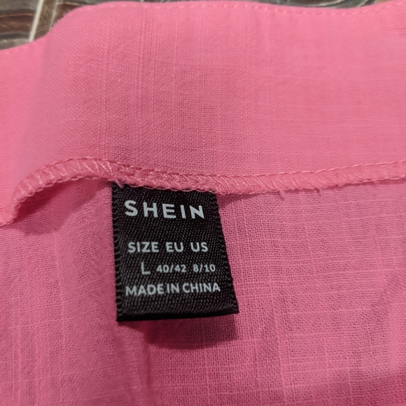 Barbie pink mini skirt with slit - Picture 3 of 4